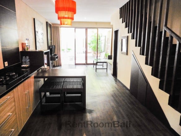 584
