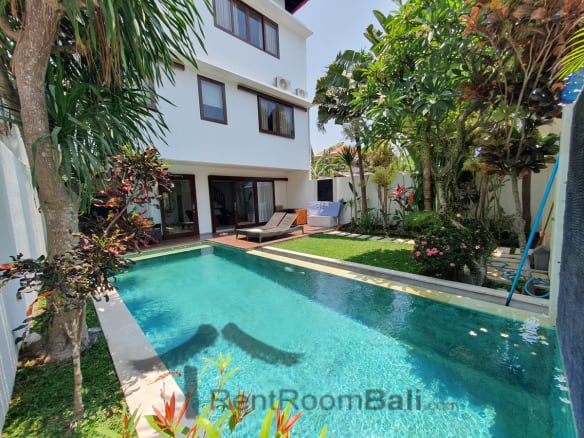 Alamanda villa in Canggu Bali